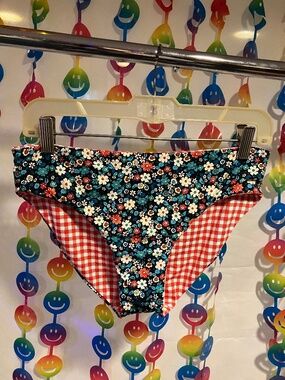 Lands' End Reversible UPF 50 Bikini Swim Bottoms (Small)